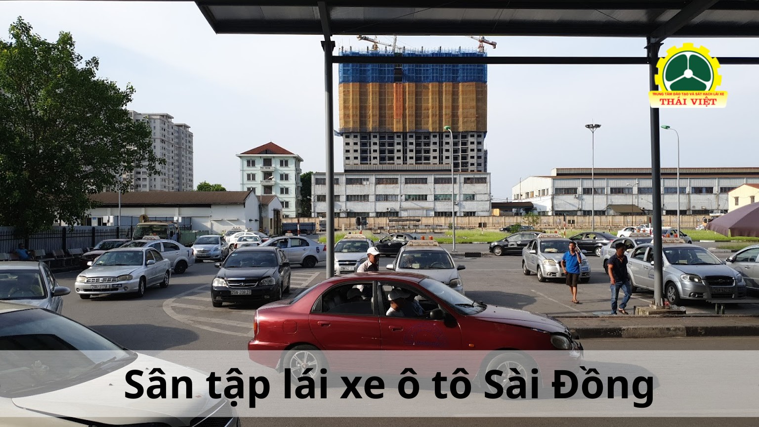 san tap lai xe o to sai dong long bien